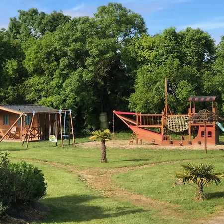 Les Rudali Newport Villa