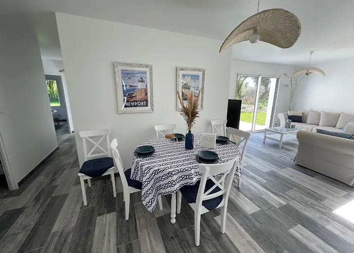 Les Rudali Newport فيلة *