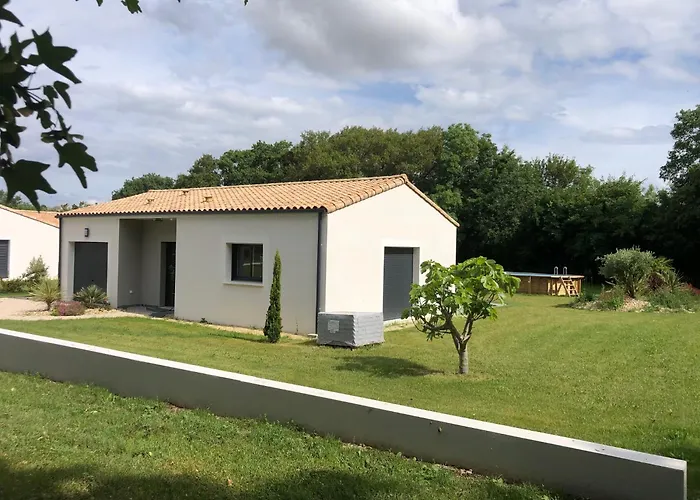 Les Rudali Newport فيلة *